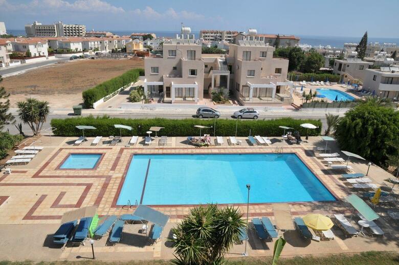 Hotel Debbie Xenia Apartments