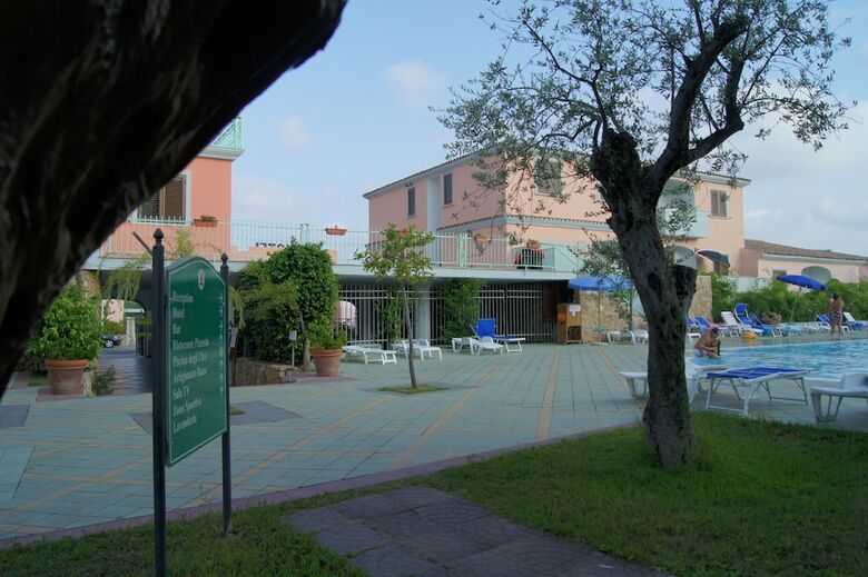 Hotel Albergo Residenziale Gli Ontani****