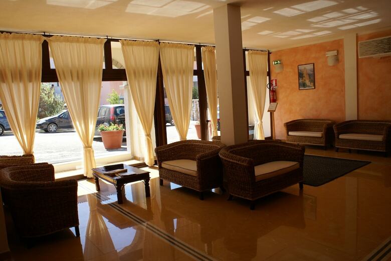 Hotel Albergo Residenziale Gli Ontani****