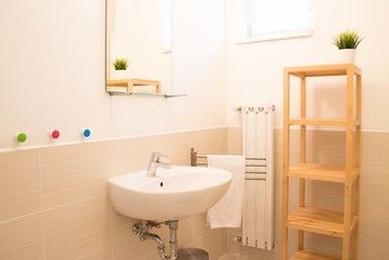 Corvin Plaza Apartments And Suites