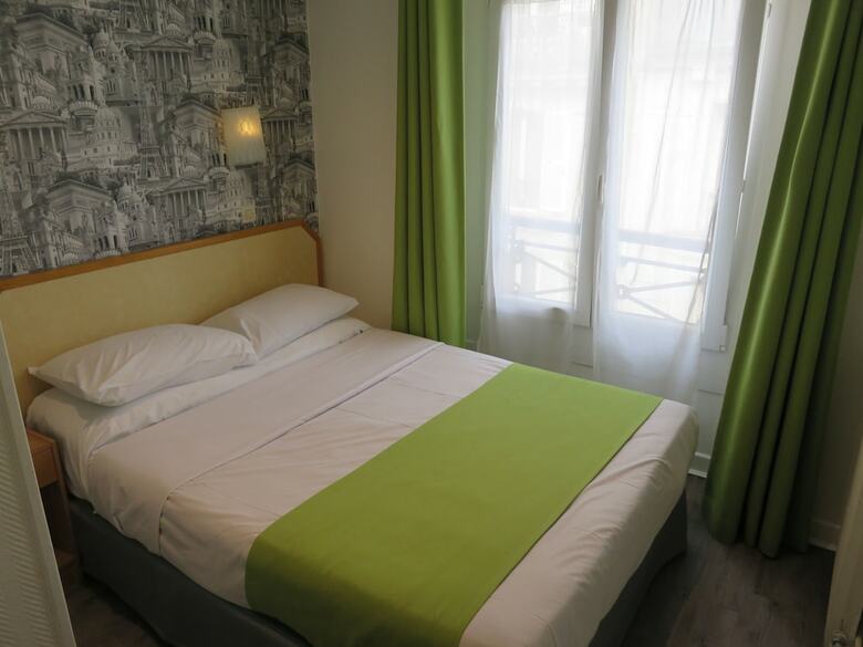 Mary�s Hotel R�publique