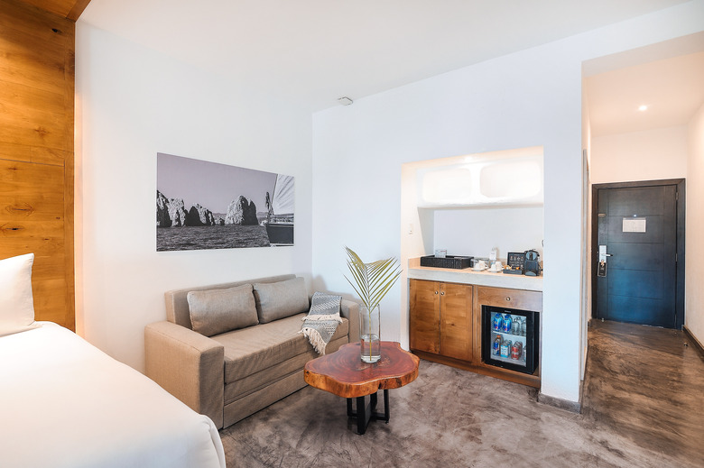 Bah�a Hotel & Beach Club