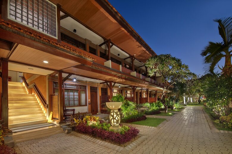 Hotel Grand Istana Rama