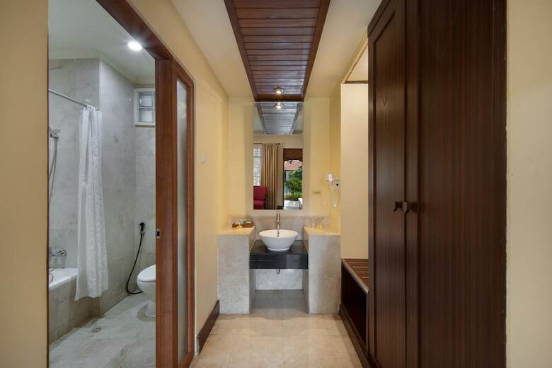Hotel Grand Istana Rama