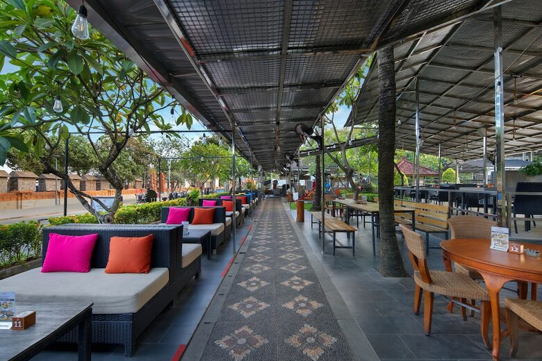 Hotel Grand Istana Rama