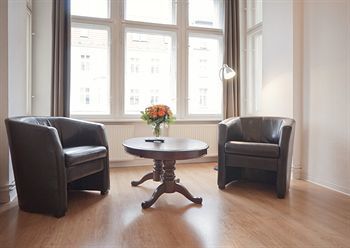 Old Town Apartments Sch�nhauser Allee