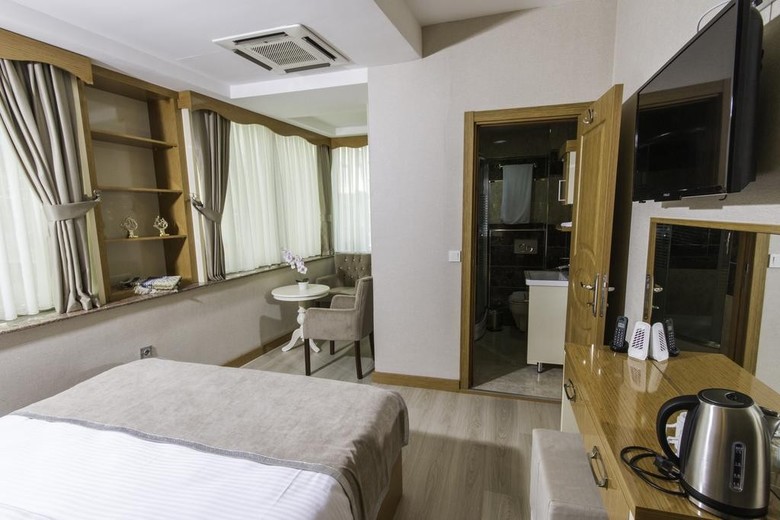 De Maison Airport Hotel