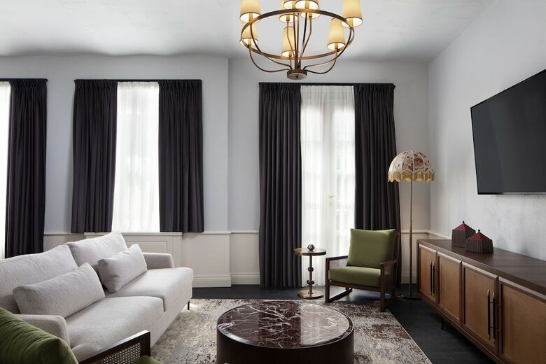 Hotel Adahan Decamondo Pera, Autograph Collection