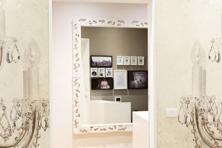 Hotel Via Del Corso Home