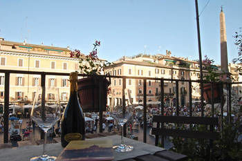 House & The City - Navona Apartments