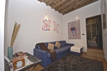 House & The City - Navona Apartments