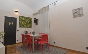 House & The City - Navona Apartments