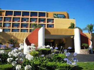 Hotel *quality Inn & Suites*duplicate