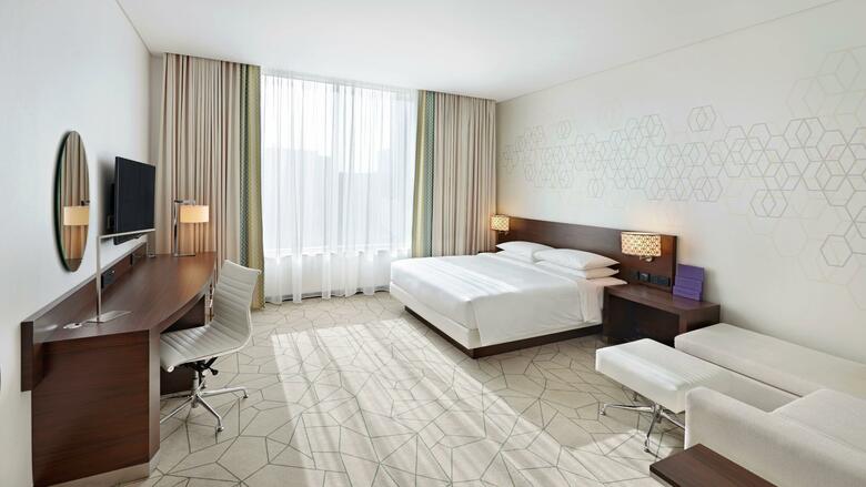 Hotel Hyatt Place Dubai Baniyas Square