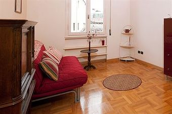 Hostal Florentia Suites