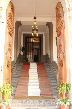 Florence View Apartments