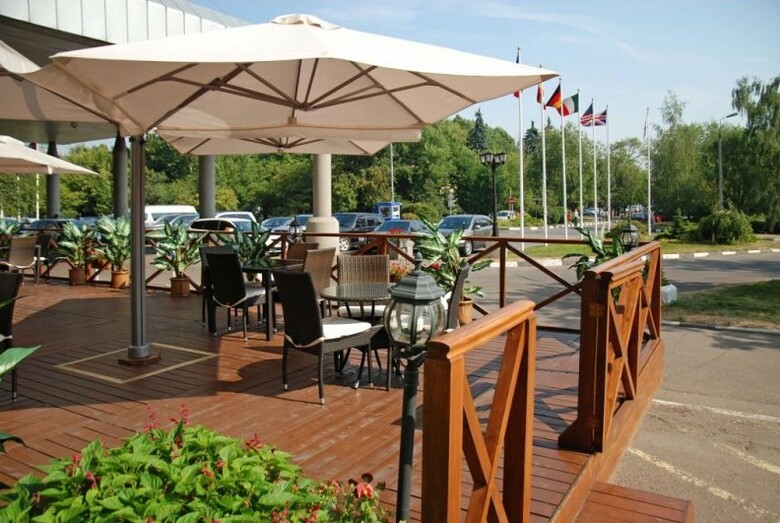 Hotel Aerostar
