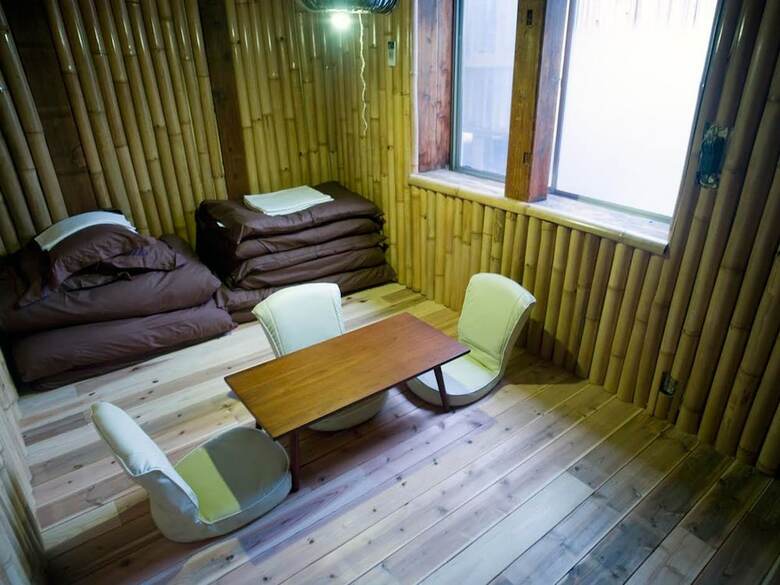 Hostal Worldtreck Dinner & Guesthouse Pise
