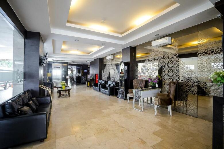 Hotel Grand Kartika