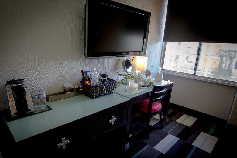 The Clarendon Hotel - Phoenix's Urban Retreat