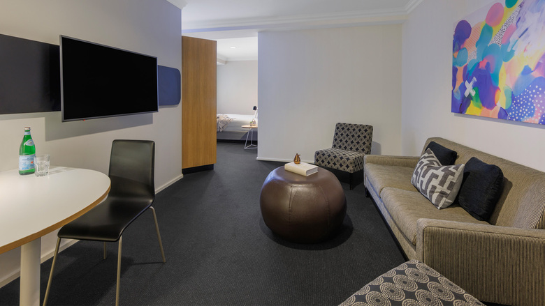 Hotel Mantra On Murray