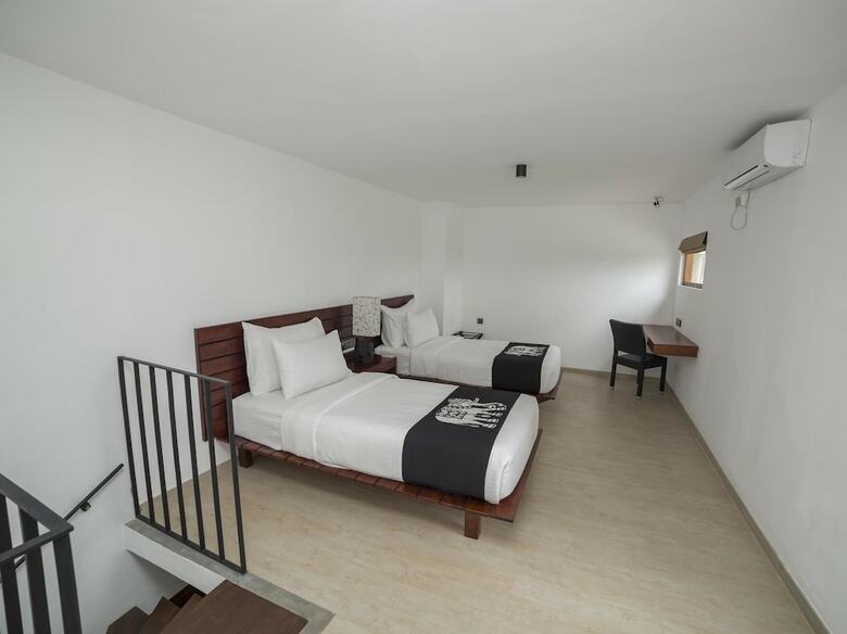 Hotel Aliya Resort & Spa