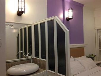 Borneo Cove Hotel