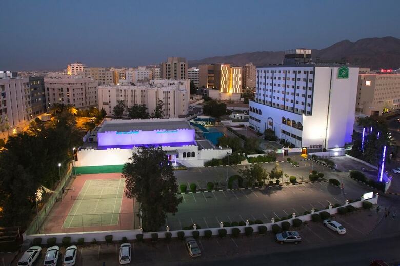 Muscat Holiday Hotel