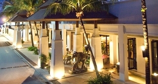 Hotel Banthai Beach Resort And Spa