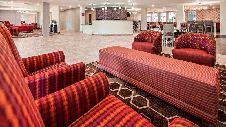 Hotel Clarion Kci Airport