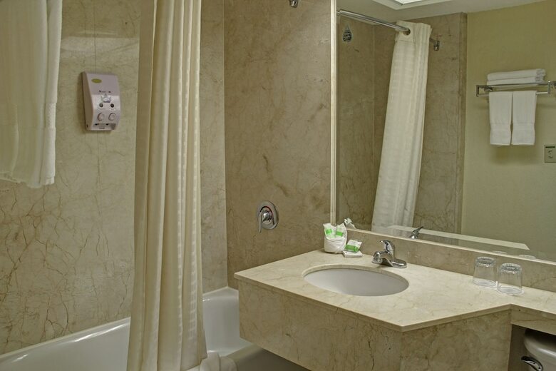 Best Western Irazu Hotel & Casino