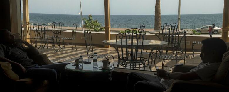 Hotel Al Borg Al Watheer