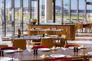 Vibe Hotel Canberra Airport