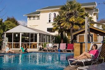 Paradiso Backpacker Hostel