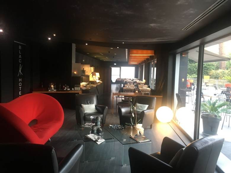 Black Hotel