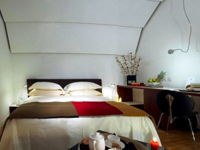 Black Hotel