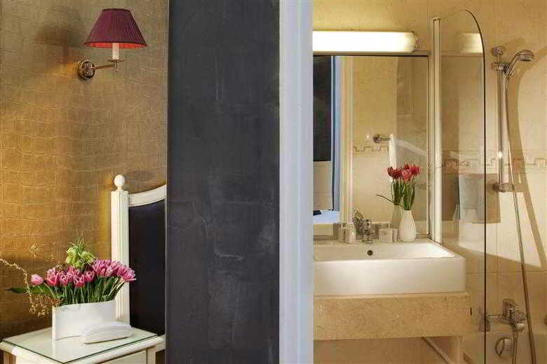 Hotel Best Western Plaza Elysees