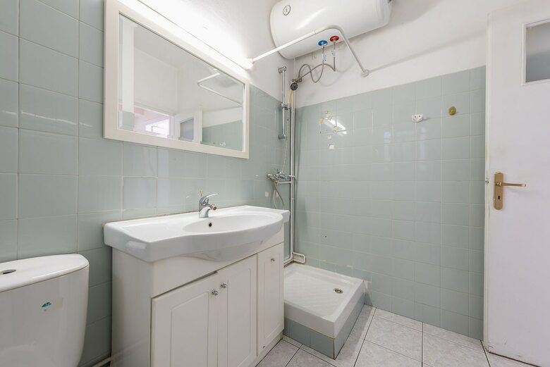 Victoria Apartment