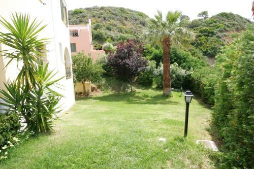 Aparthotel Mounda Beach Hotel