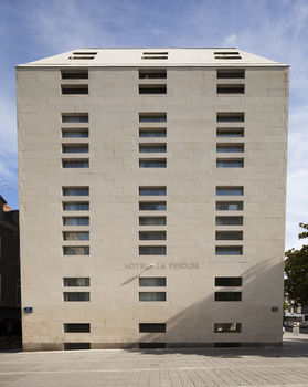 Atel La Perouse Hotel