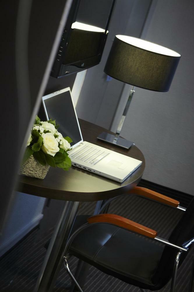 Hotel Kyriad Marseille Centre Paradis Prefecture