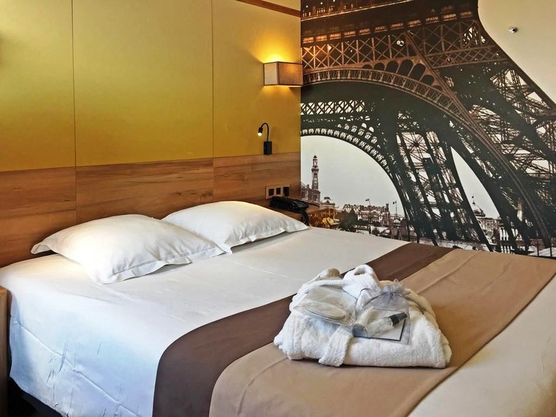 Hotel Median Porte De Versailles