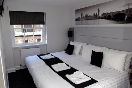 Hotel The Omega