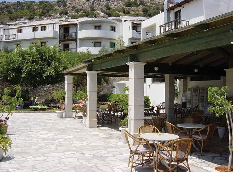 Semiramis Village Hotel