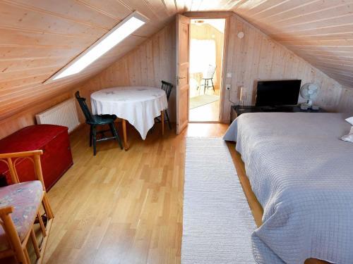 One-bedroom Holiday Home In Brastad 2
