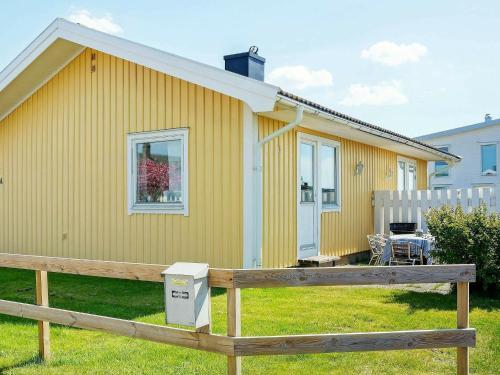 One-bedroom Holiday Home In Falkenberg 1