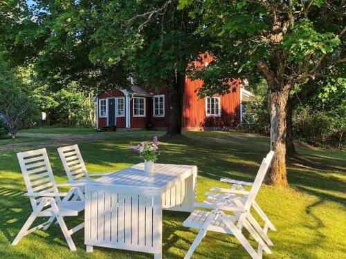 Two-bedroom Holiday Home In Gr�smark