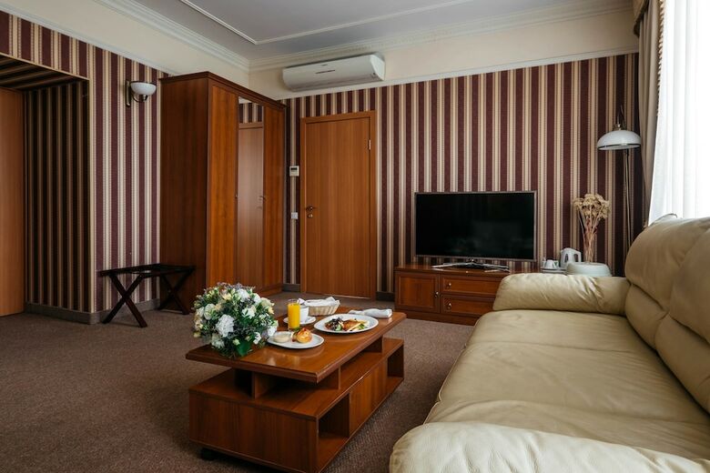 Yekaterinburg-tsentralny Hotel
