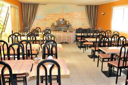 Narev's Hotel