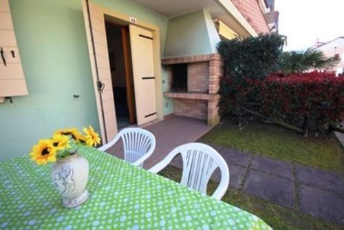 Apartments In Rosolina Mare 24858